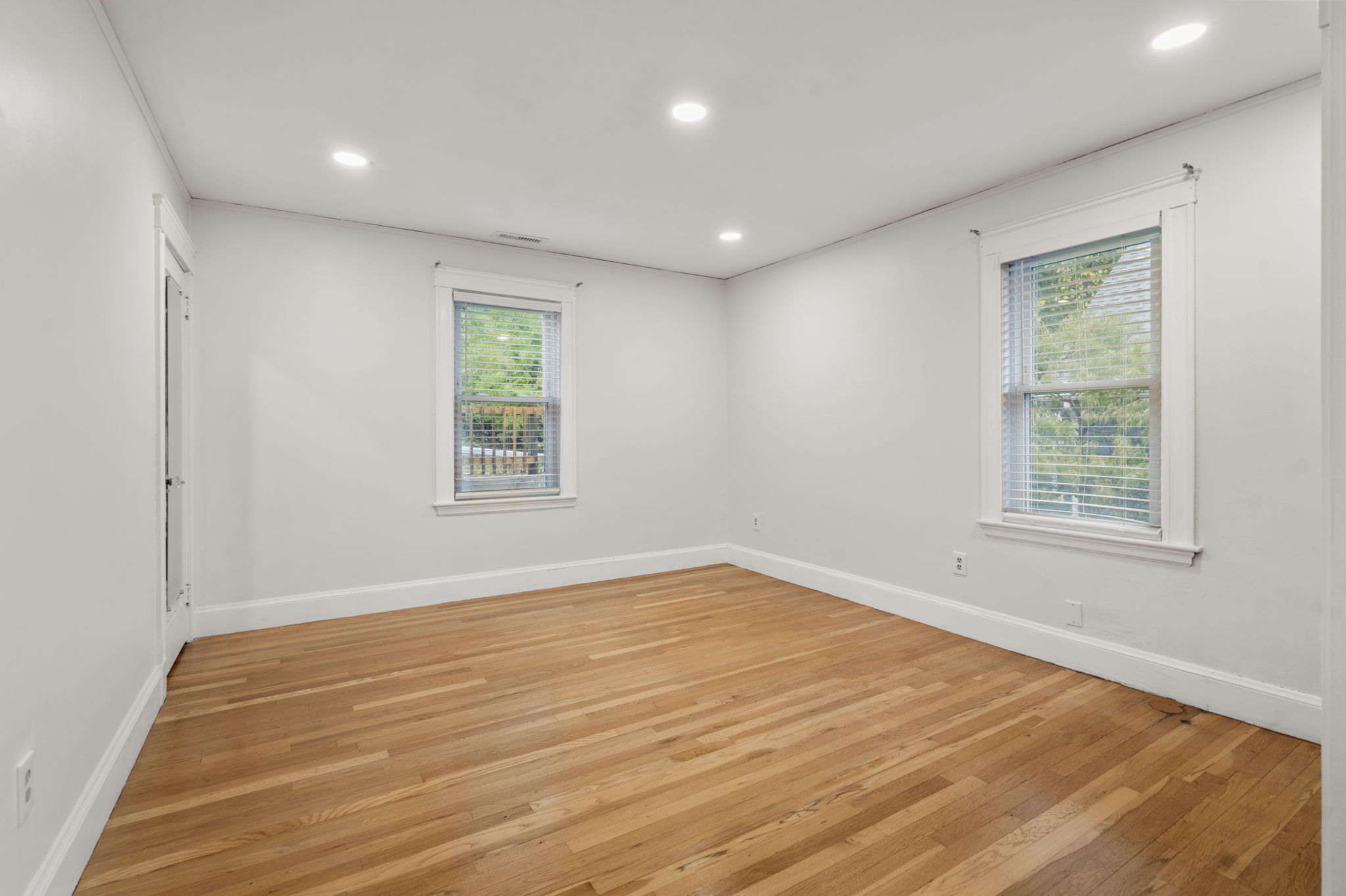 Interior (11 of 39)