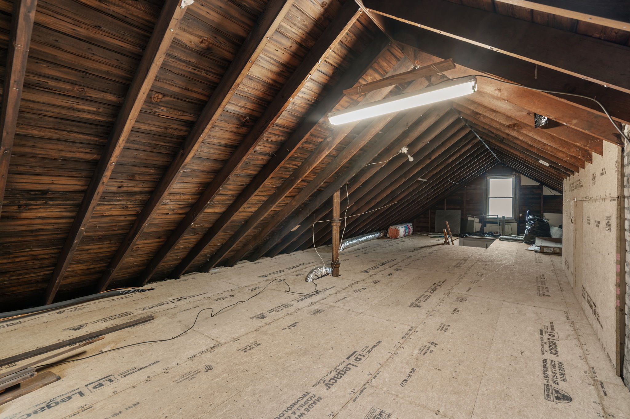 Interior (21 of 39)