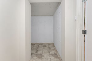  Photo 52