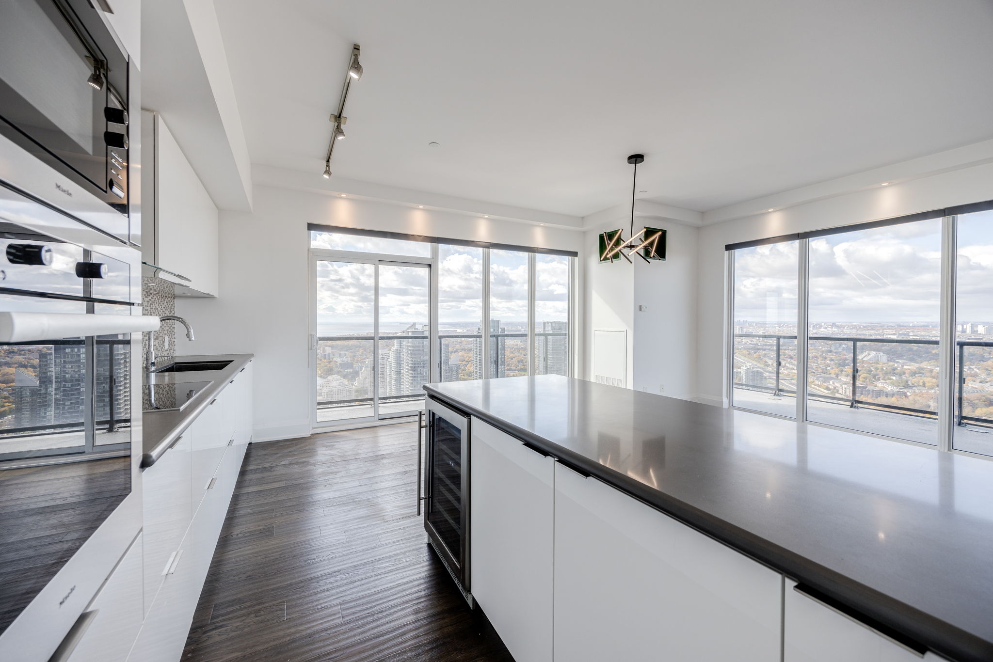 Toronto property showcase — delivered property photograph 11