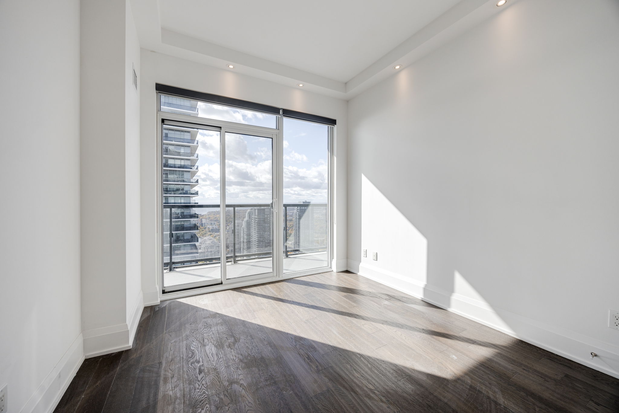 Toronto property showcase — delivered property photograph 14