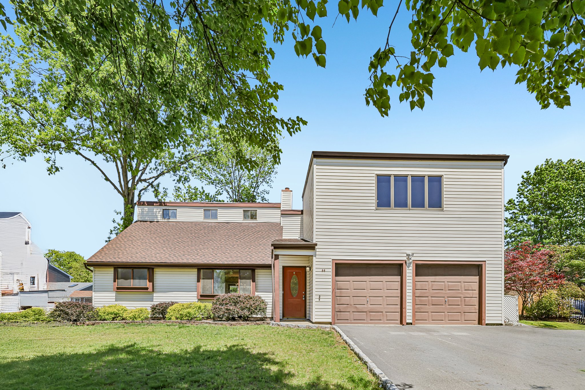 56 Birch Run Dr-S1305-004.jpg