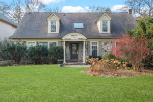 56 Edgehill Rd, Toronto ON