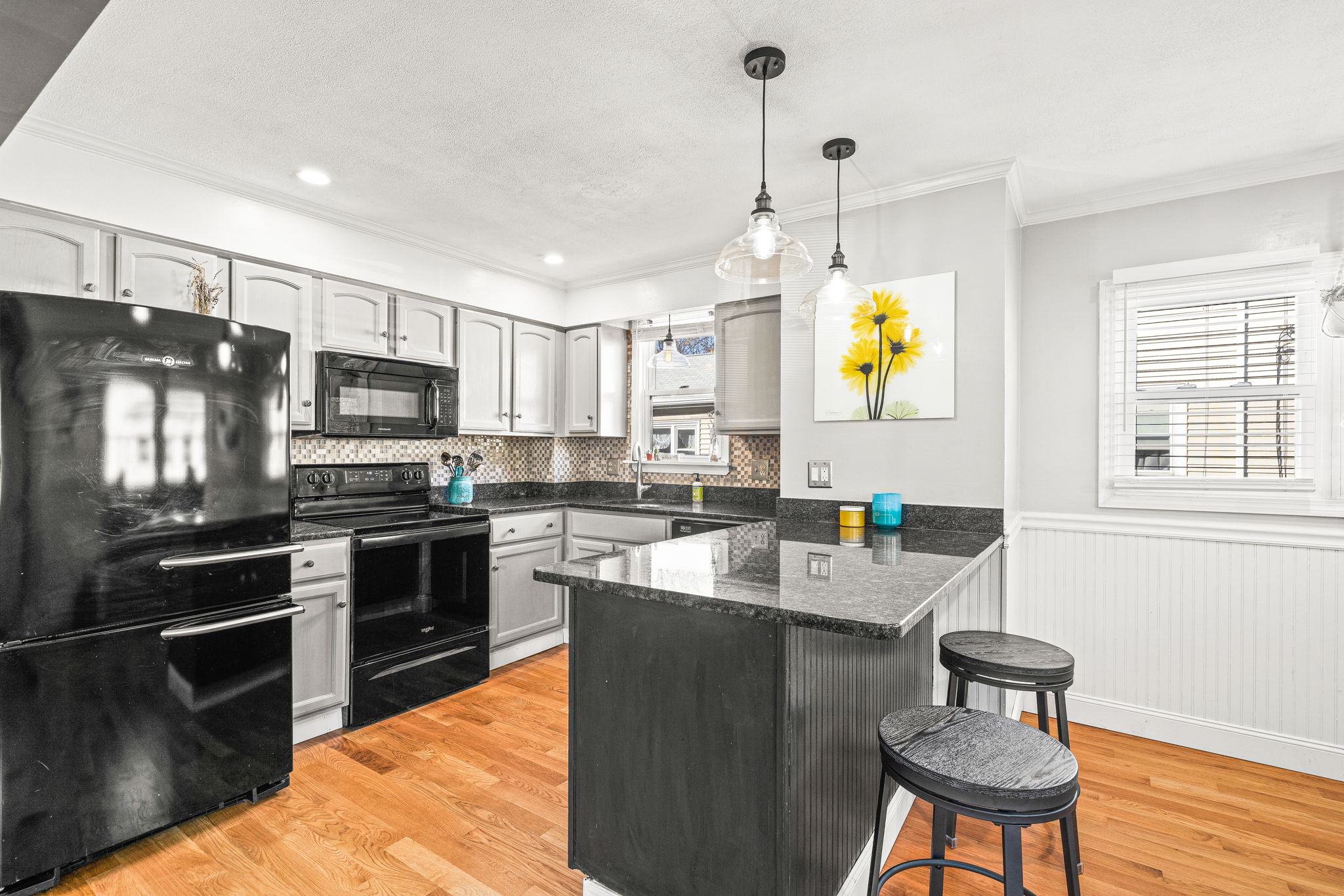  56 Fountain St, Medford, MA 02155, US Photo 10