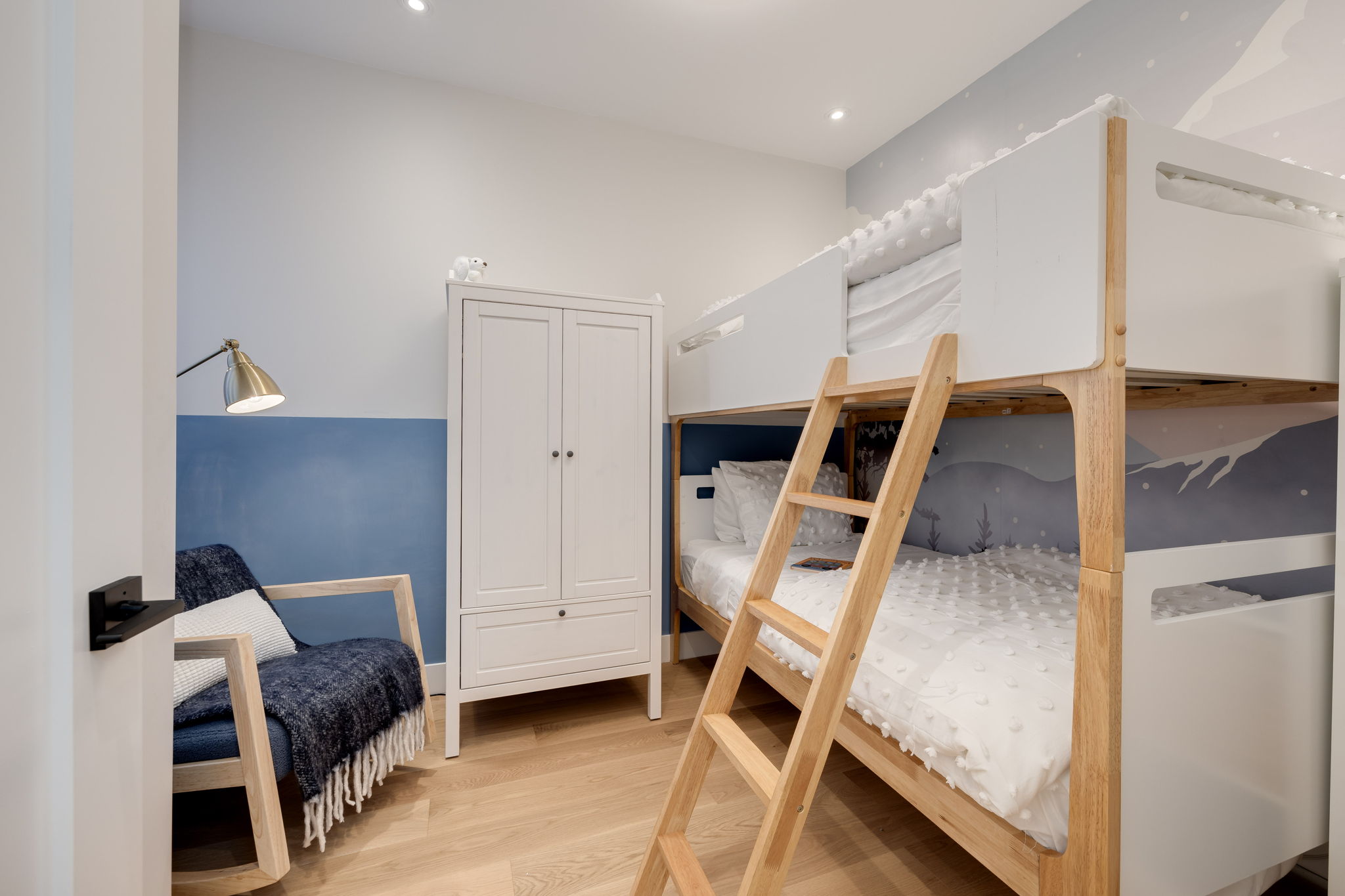 Toronto property showcase — delivered property photograph 20