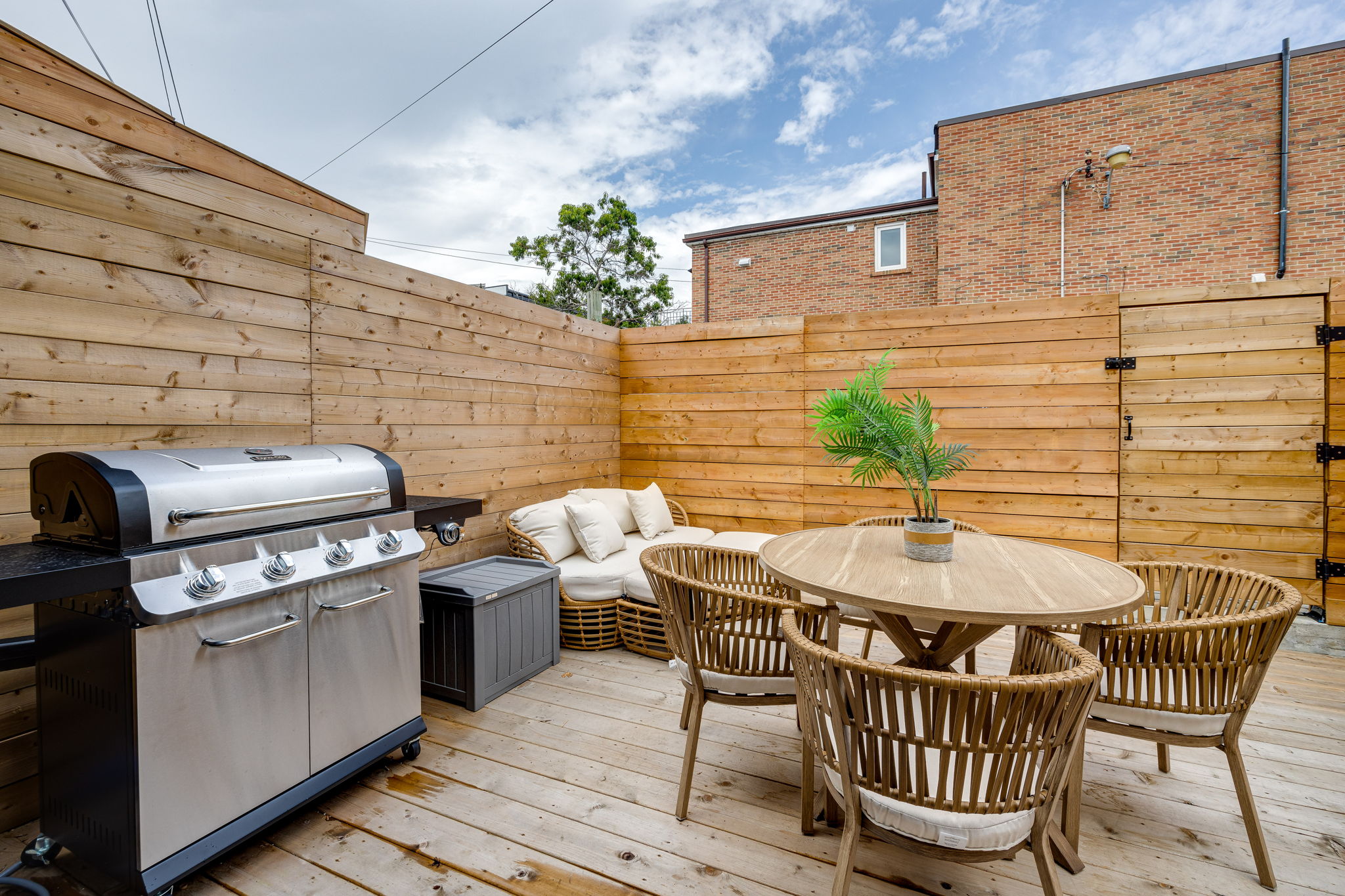 Toronto property showcase — delivered property photograph 68