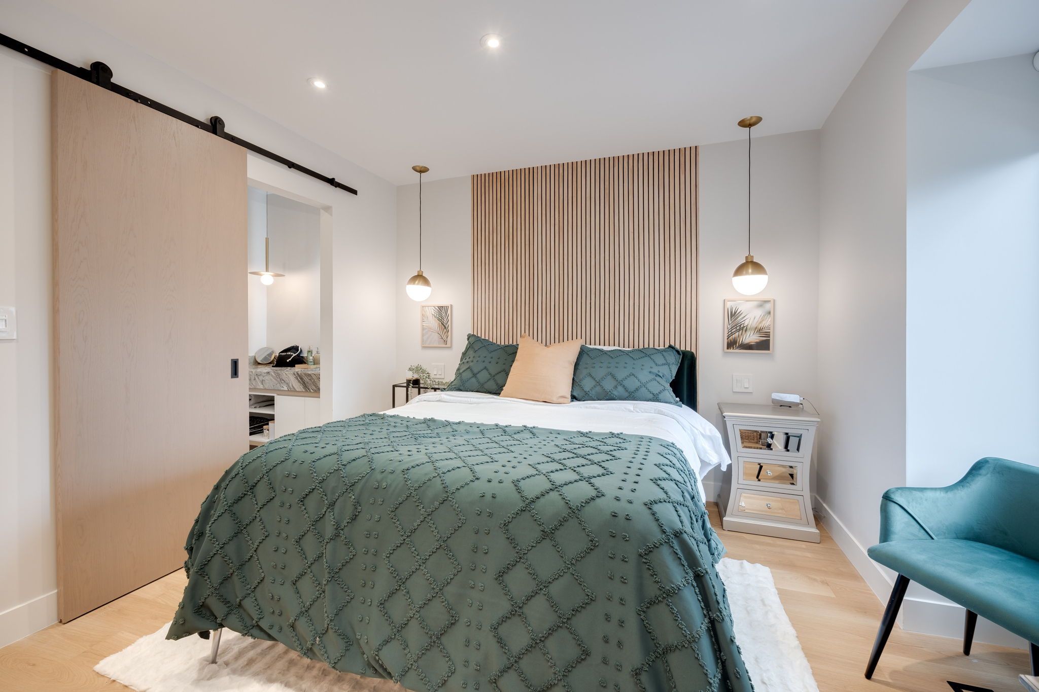 Toronto property showcase — delivered property photograph 25