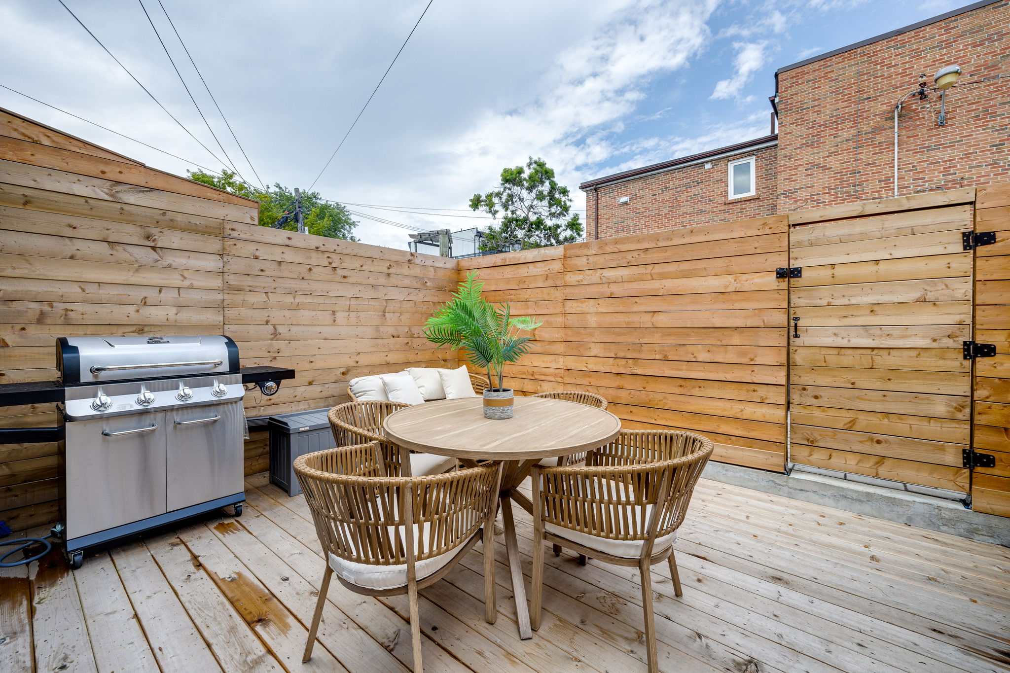 Toronto property showcase — delivered property photograph 70
