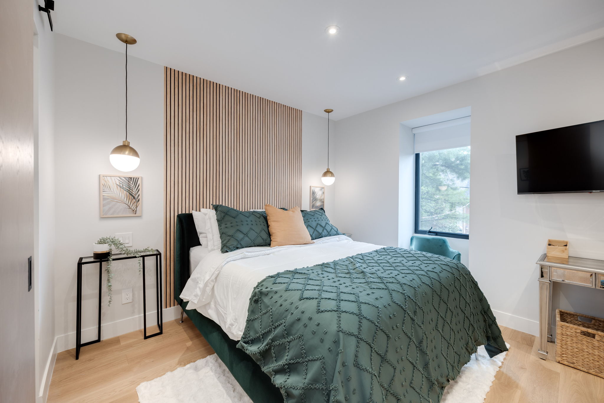 Toronto property showcase — delivered property photograph 23
