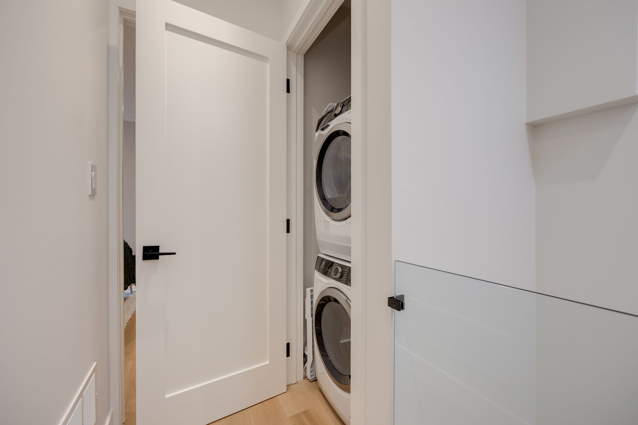 Toronto property showcase — delivered property photograph 22