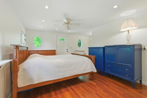  Photo 43