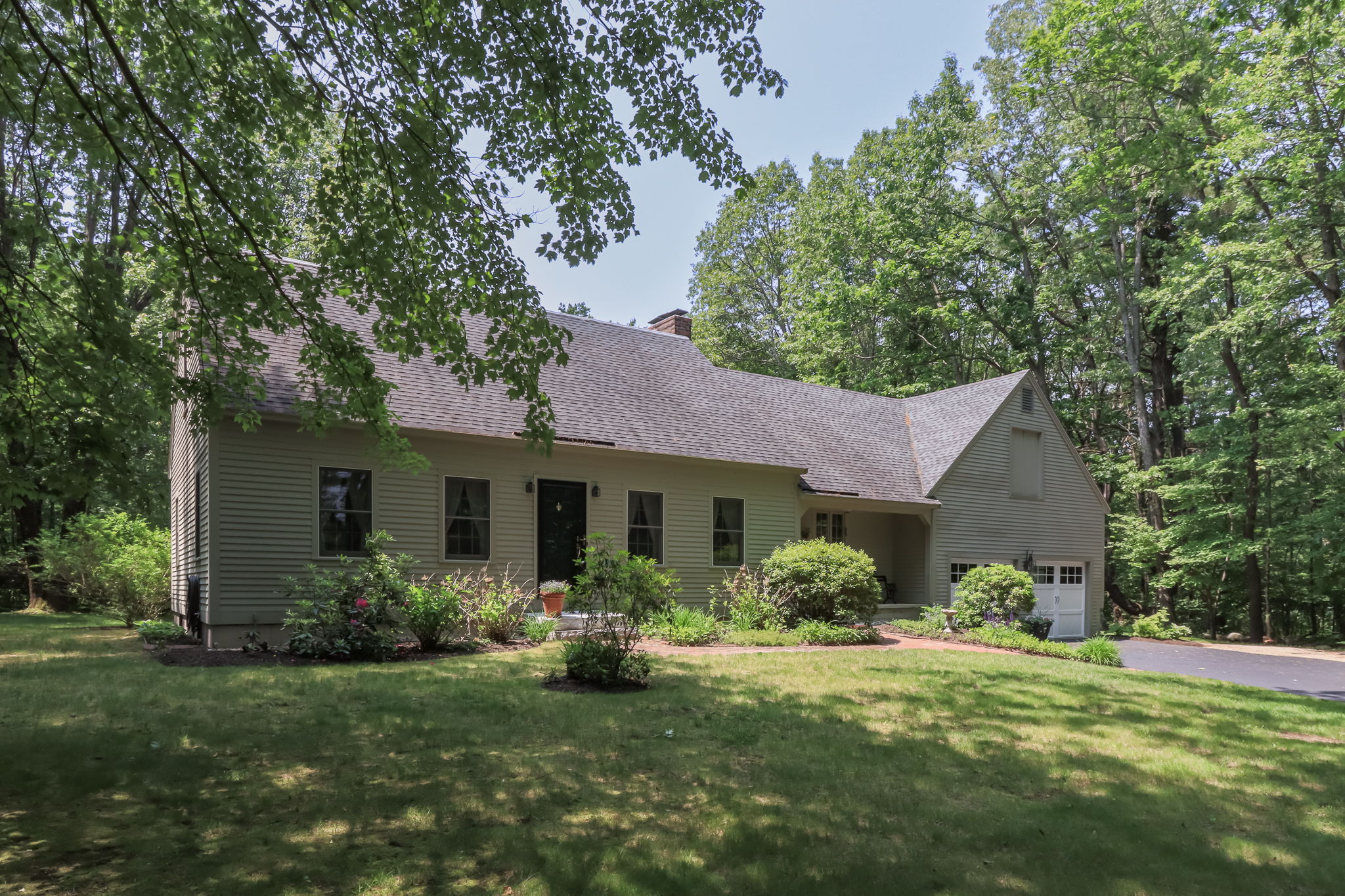 ExteriorFront-4