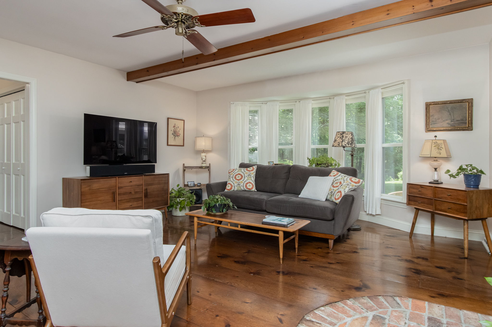 LivingRoom-2