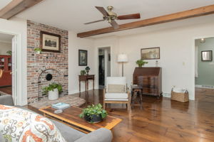 LivingRoom-4