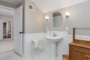 BedroomPrimaryBath-2