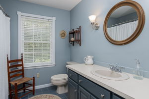 BathroomUpper-1