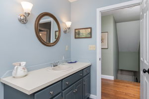 BathroomUpper-2
