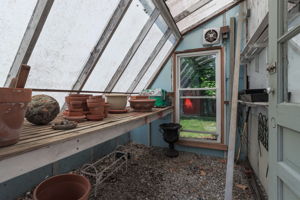 ExteriorRearGardenShed-1