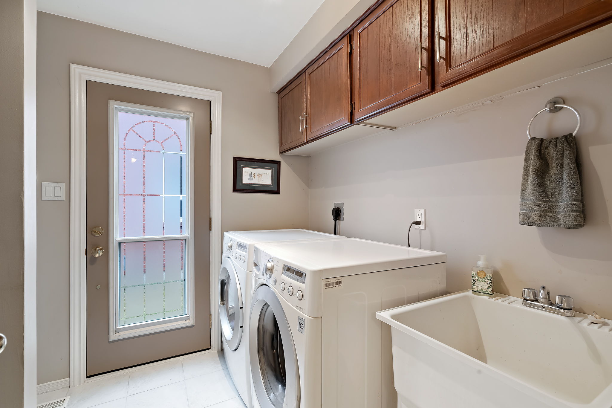  56 Meadow Dr, Orangeville, ON L9W 4C6, US Photo 27