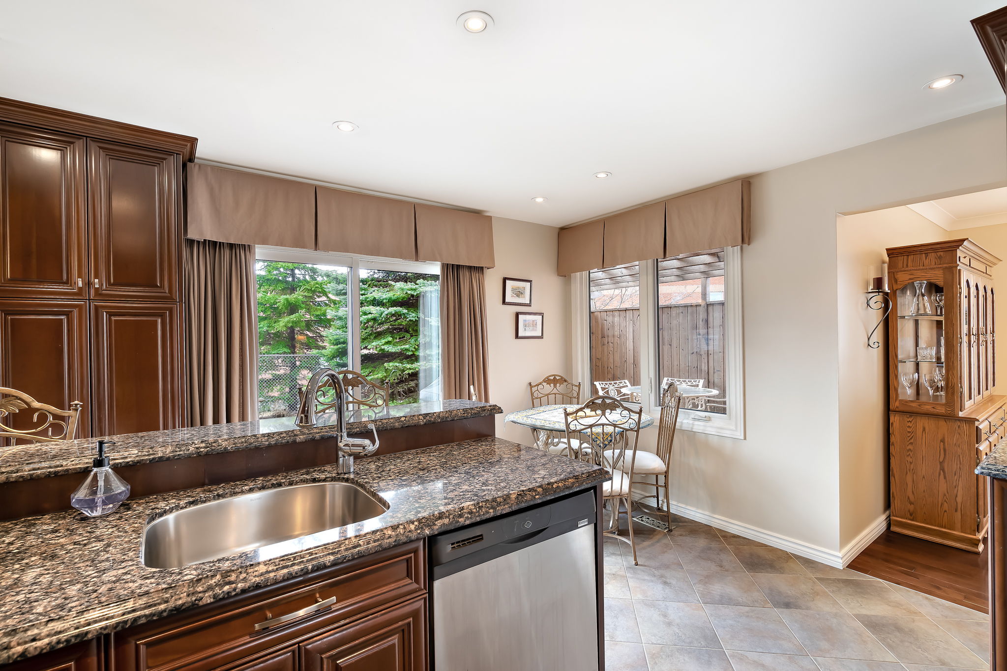  56 Meadow Dr, Orangeville, ON L9W 4C6, US Photo 19