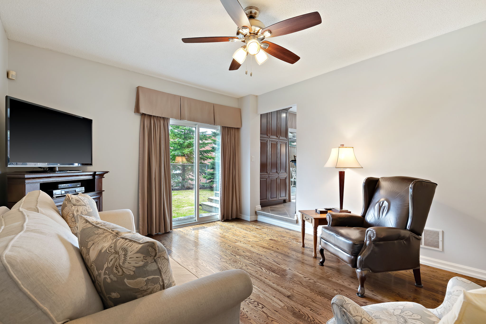  56 Meadow Dr, Orangeville, ON L9W 4C6, US Photo 23