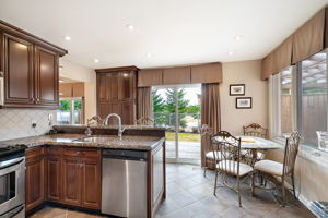  56 Meadow Dr, Orangeville, ON L9W 4C6, US Photo 16
