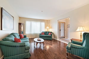  56 Meadow Dr, Orangeville, ON L9W 4C6, US Photo 11