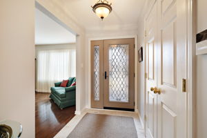  56 Meadow Dr, Orangeville, ON L9W 4C6, US Photo 5