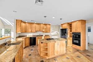 Kitchen 6