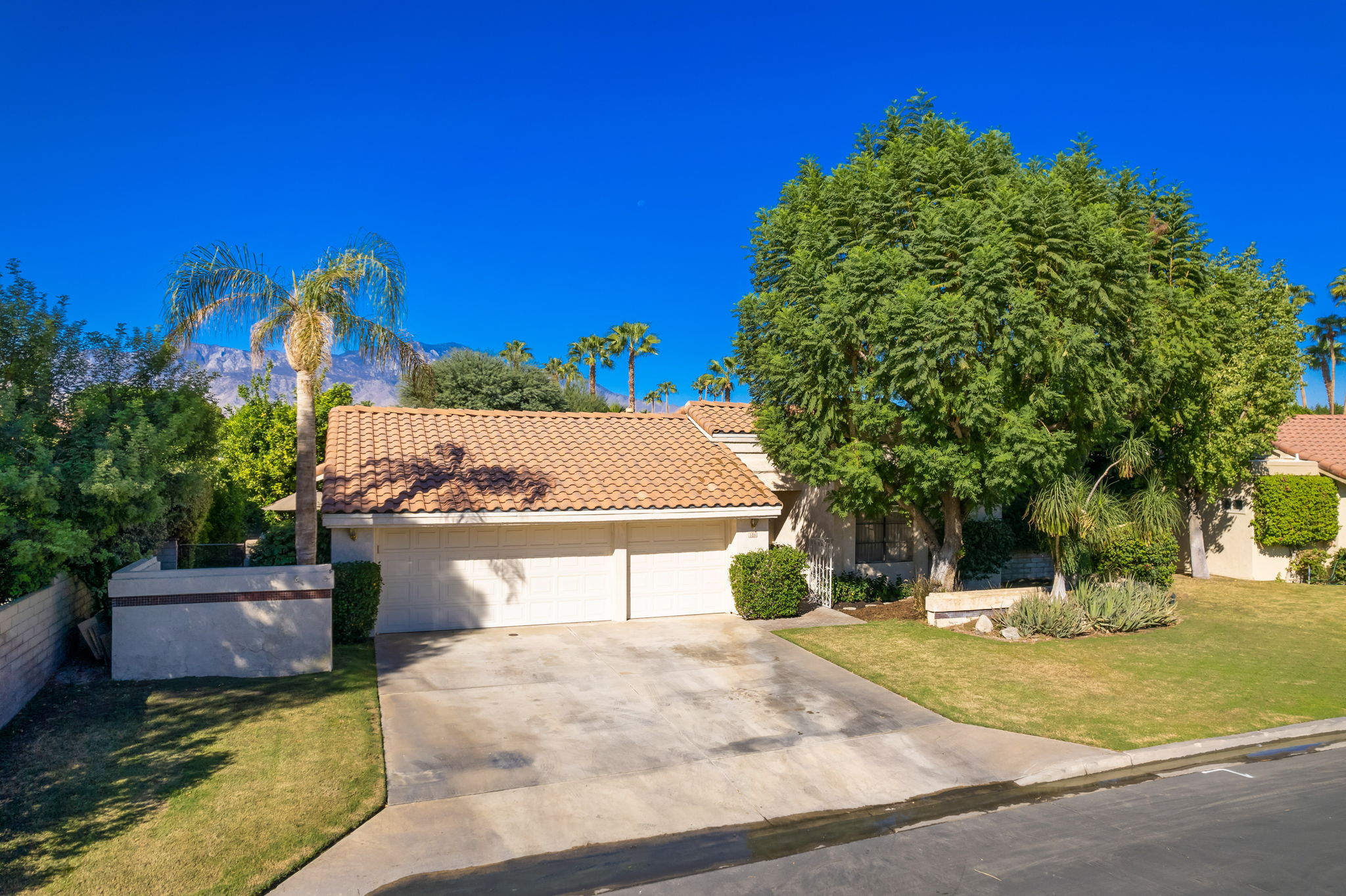 56 San Simeon Ct, Rancho Mirage, CA 92270, USA Photo 2