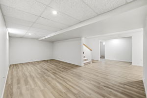  Photo 37