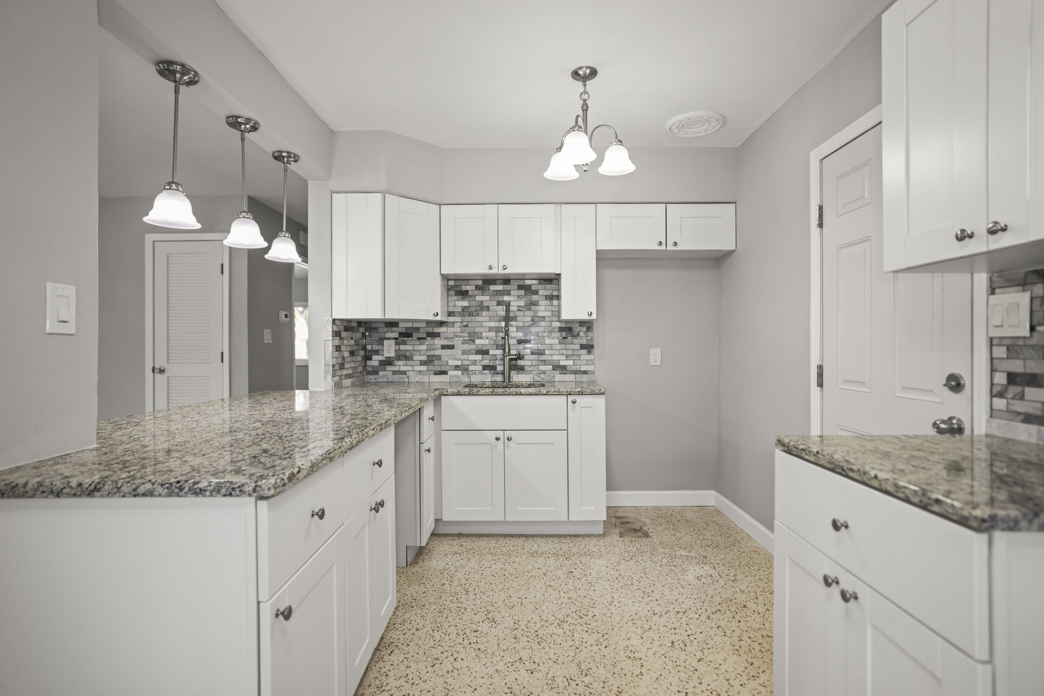 Updated Kitchen - 495A0842