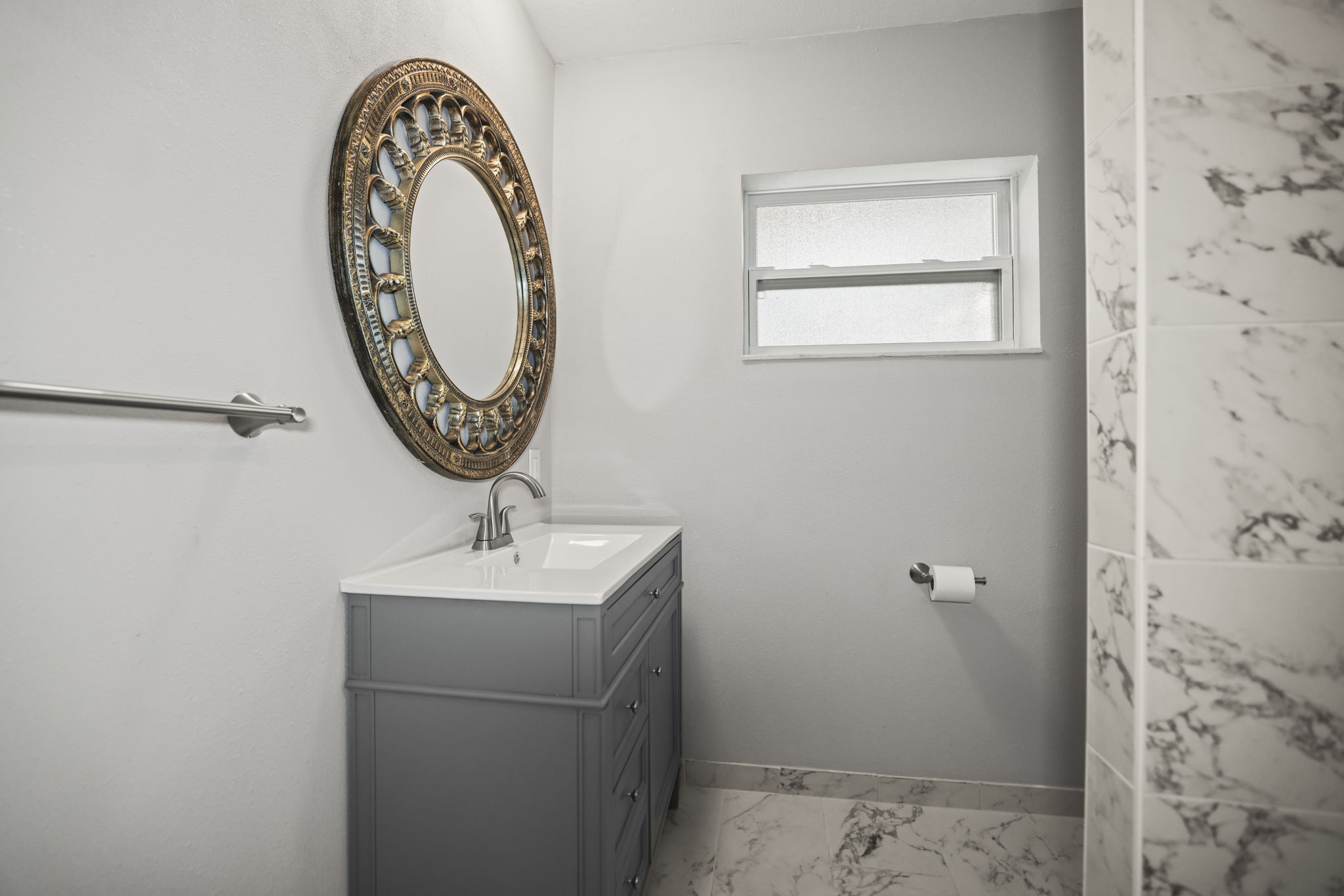 Updated Bathroom 1 - 495A0815