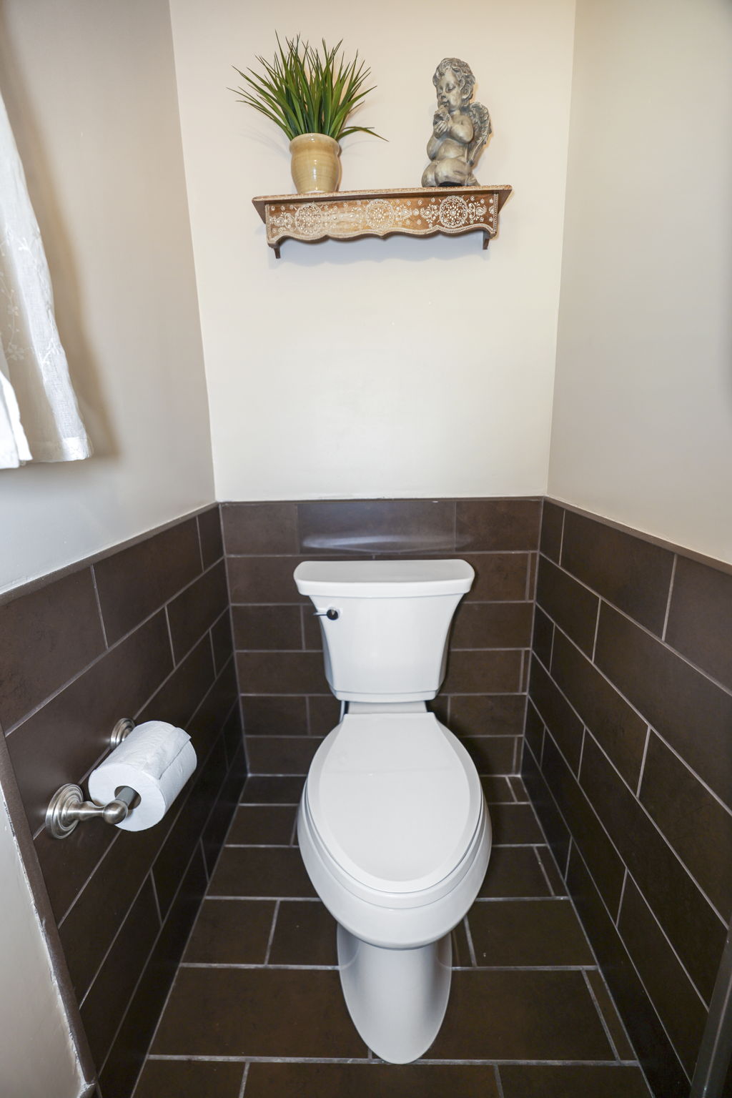 Bathroom 1 - 495A6165 (1)