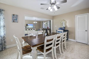 Dining Room - 495A6104 (1)