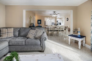 Living Dining Room - 495A6116 (1)