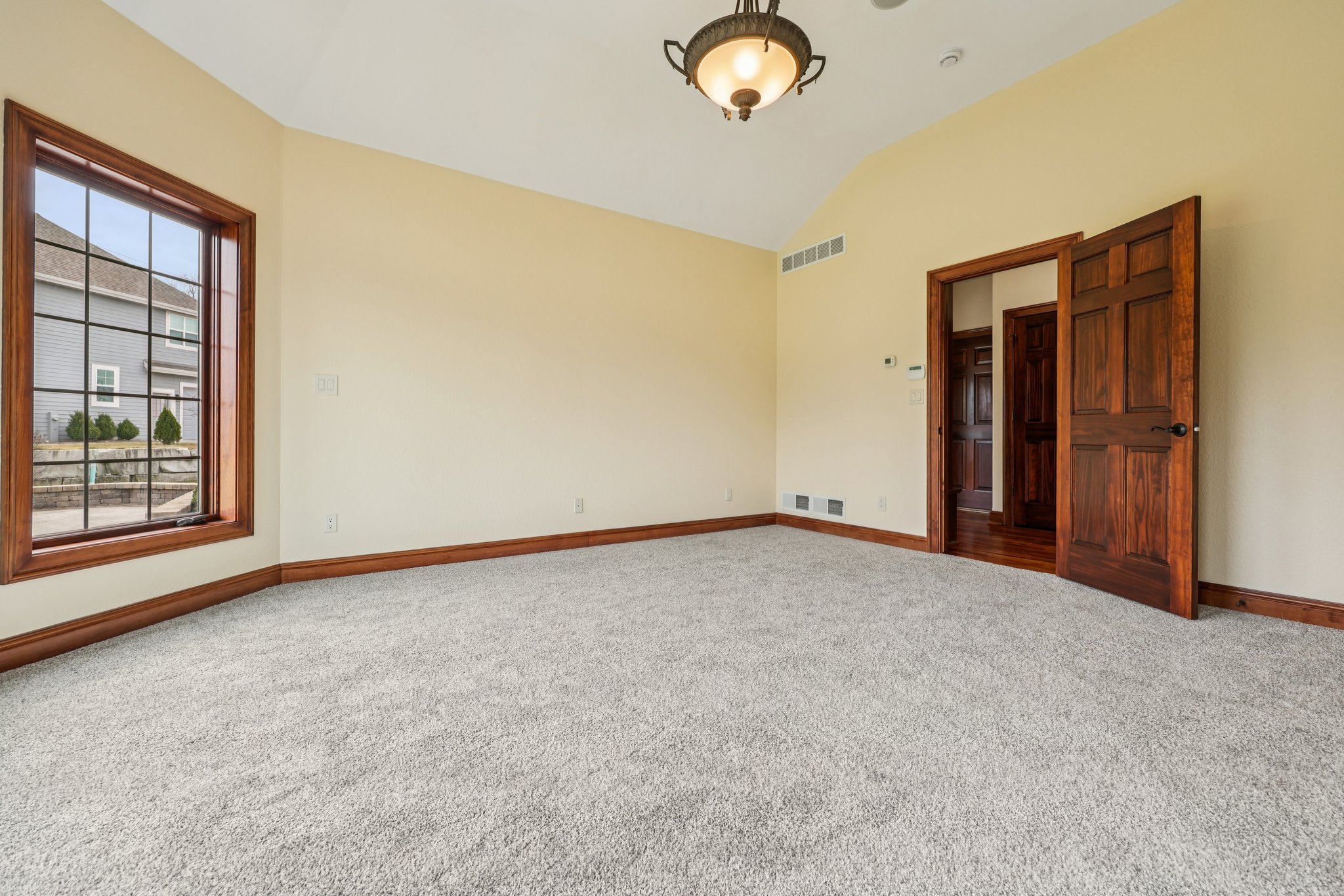 Birchwood Dr-S2603-023.jpg