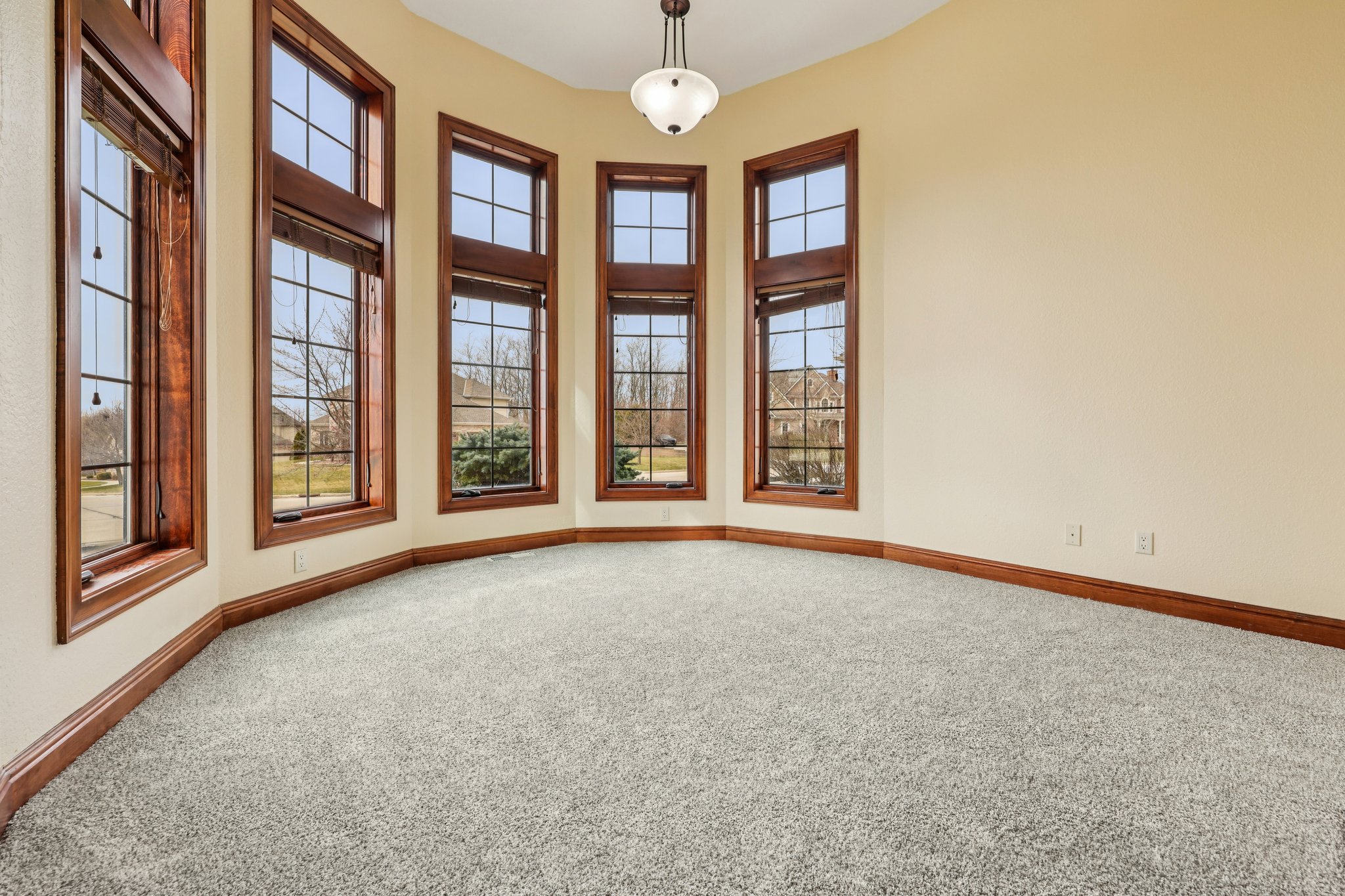 Birchwood Dr-S2603-037.jpg