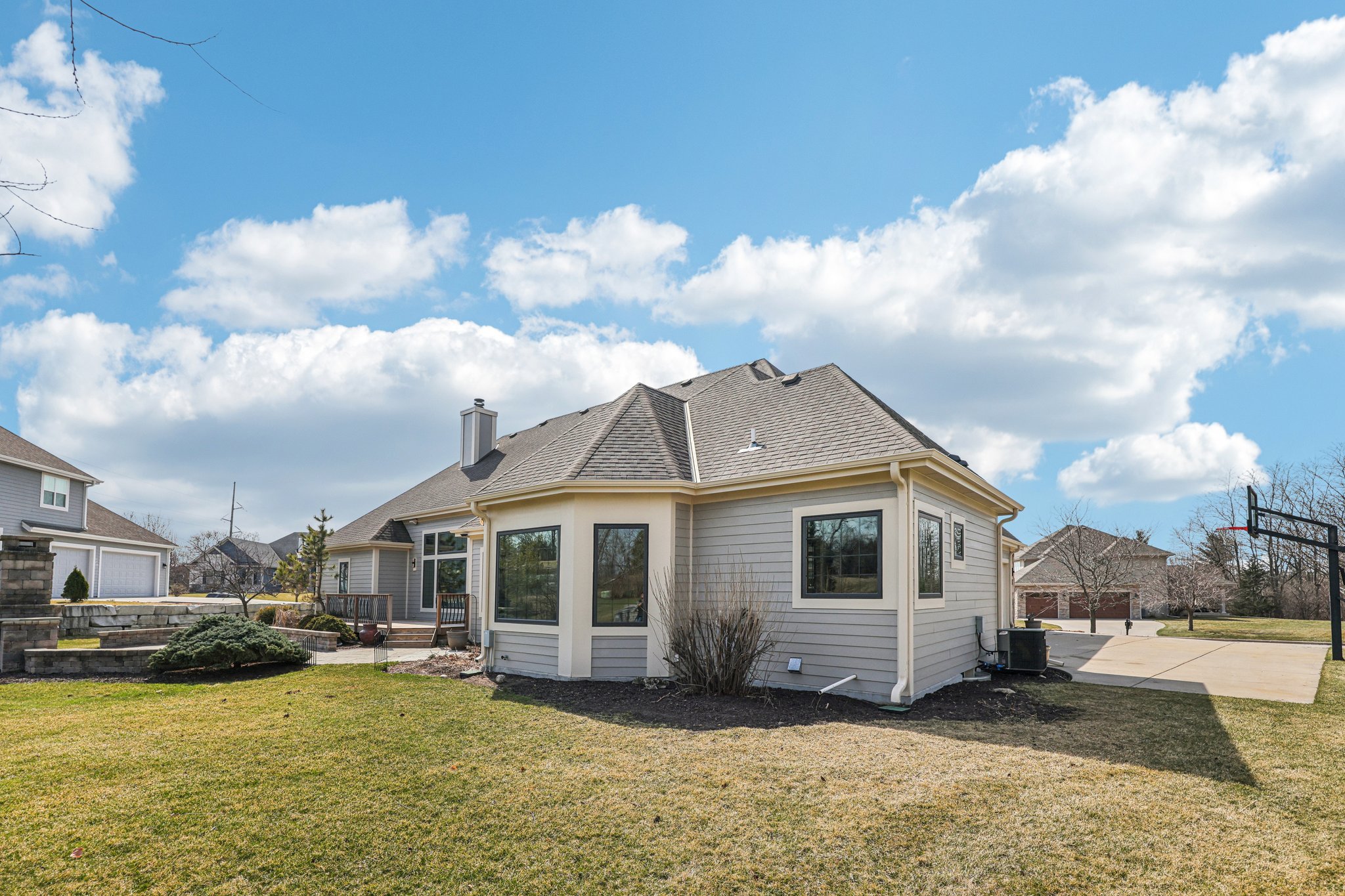 Birchwood Dr-S2603-066.jpg