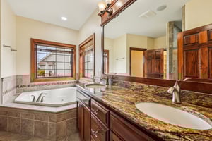 Birchwood Dr-S2603-025.jpg