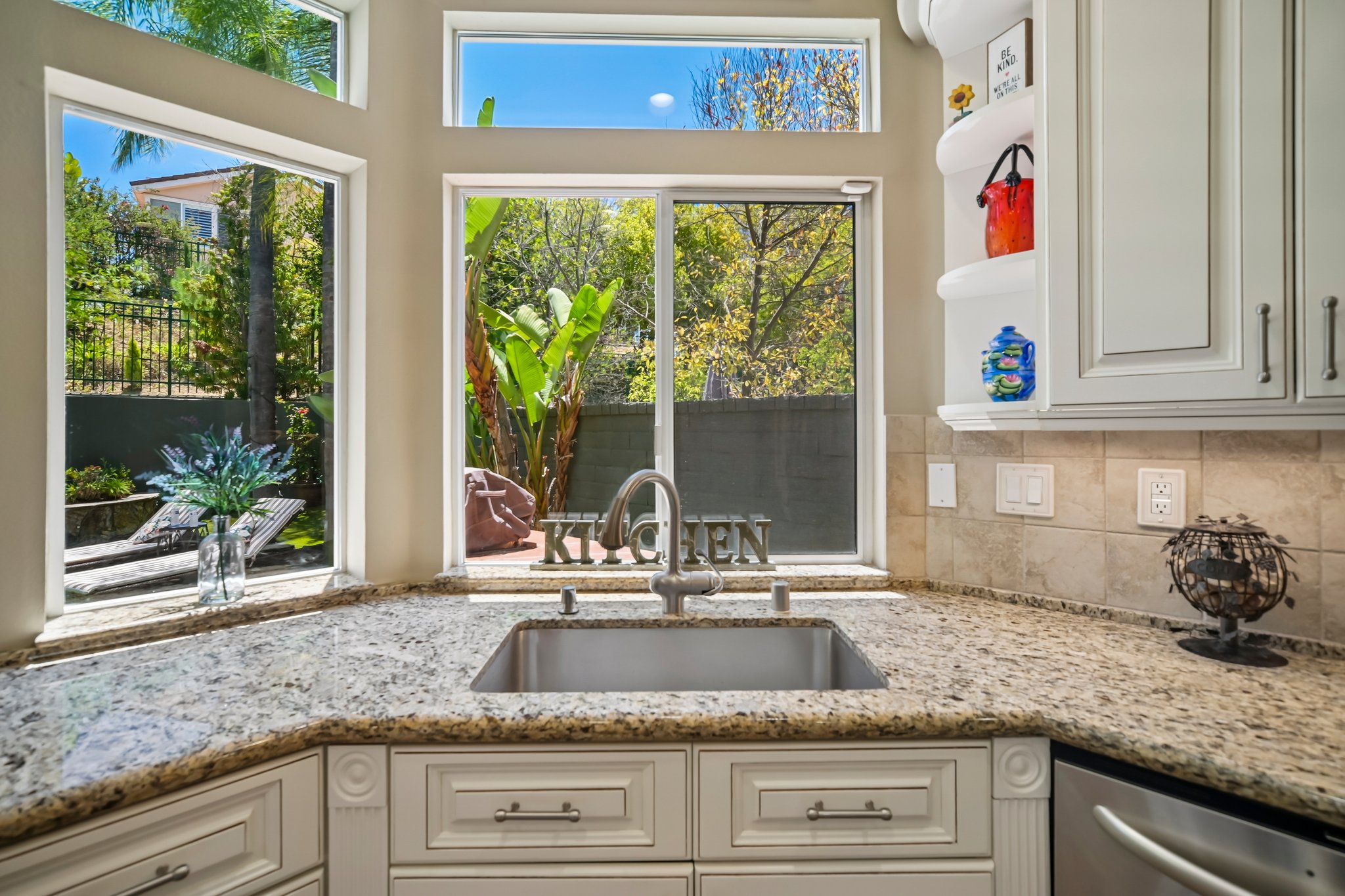 Breckenridge Pl-S2207-023.jpg