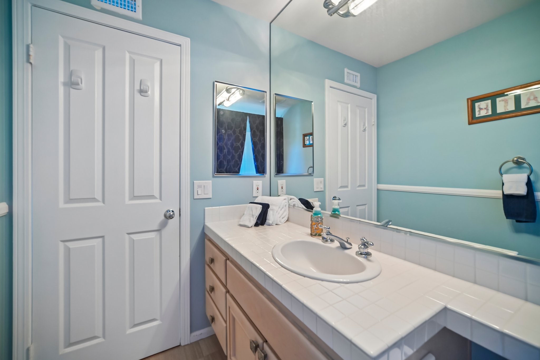 Breckenridge Pl-S2207-040.jpg