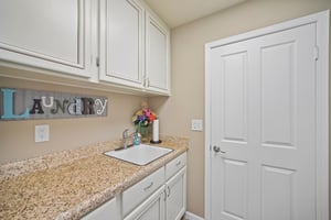 Breckenridge Pl-S2207-028.jpg