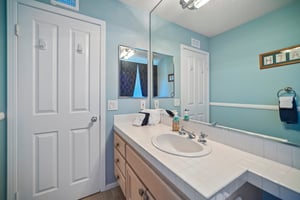 Breckenridge Pl-S2207-040.jpg