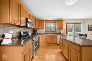 560 E Armitage Ave, Addison, IL 60101_005