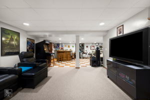 560 E Armitage Ave, Addison, IL 60101_026