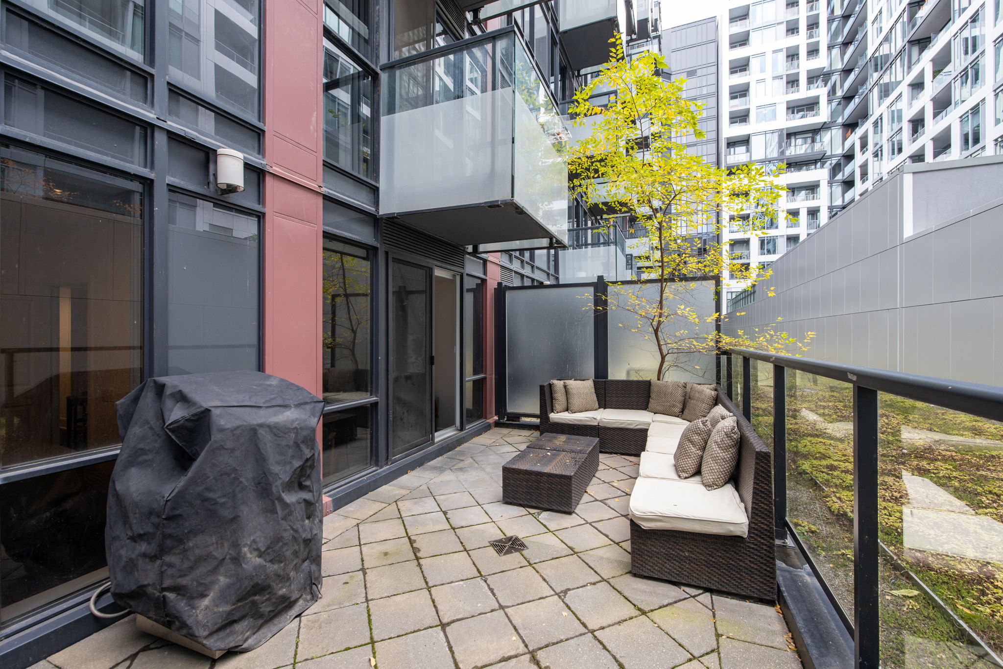 Toronto property showcase — delivered property photograph 25