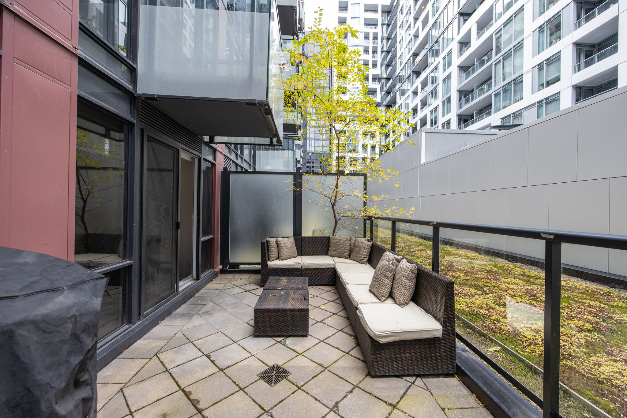 Toronto property showcase — delivered property photograph 26