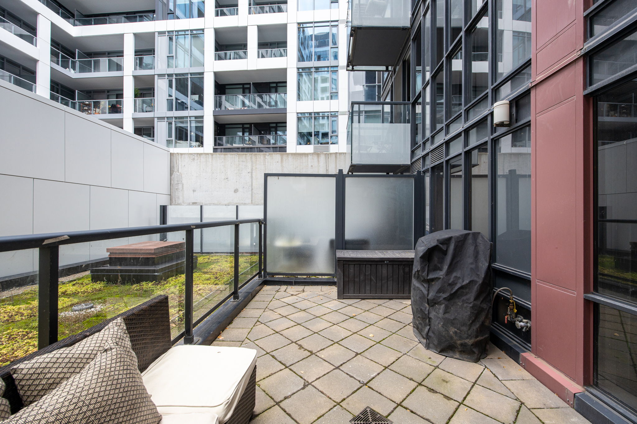 Toronto property showcase — delivered property photograph 24