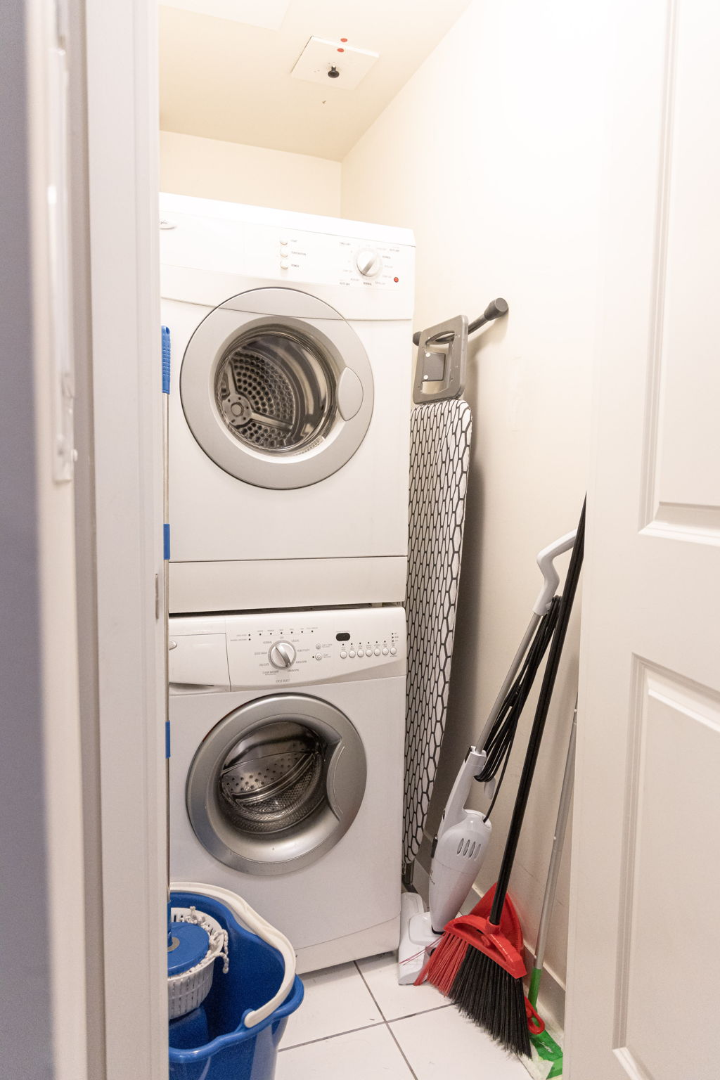 Toronto property showcase — delivered property photograph 9
